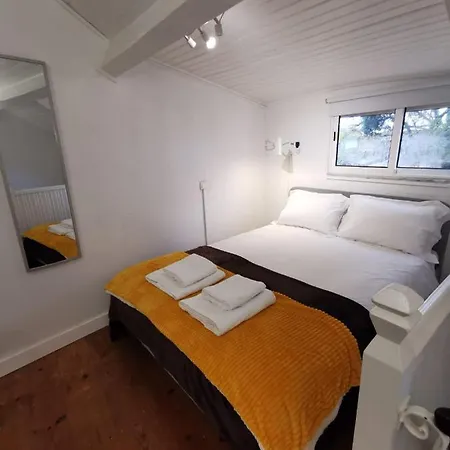 Apartment Lovely Small Loft In Alfama Near Castelo S Jorge *